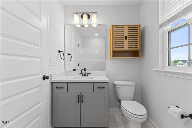 33 Pear Blossom Parkway, Clayton, NC 27520