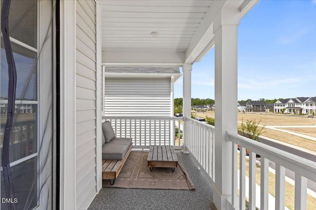 33 Pear Blossom Parkway, Clayton, NC 27520