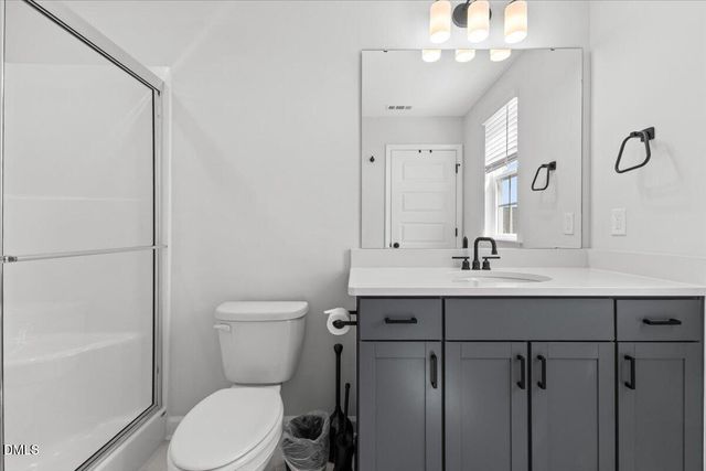 33 Pear Blossom Parkway, Clayton, NC 27520