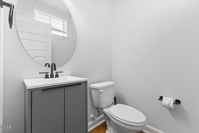 33 Pear Blossom Parkway, Clayton, NC 27520