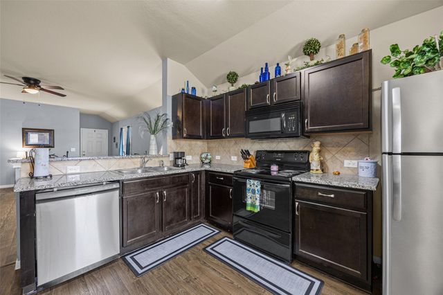 12113 Stoneridge Gap LN, Manor, TX 78653