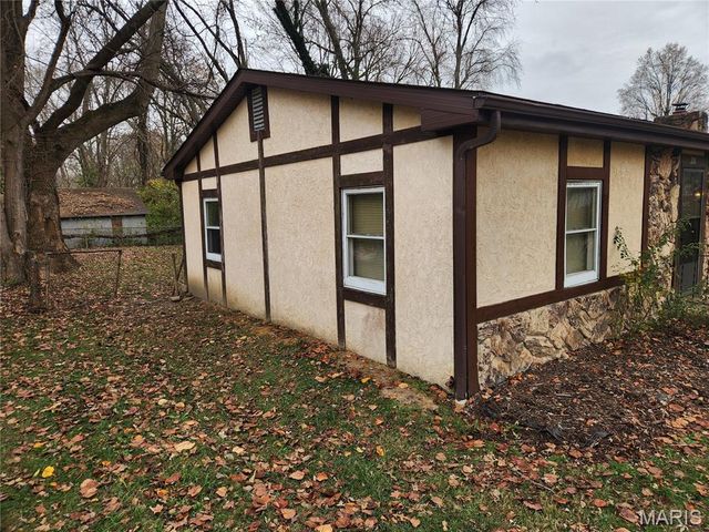 208 Cascade Drive, Belleville, IL 62223