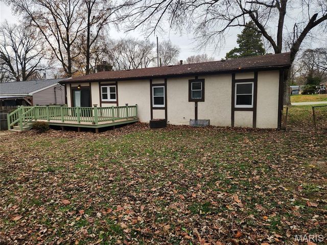 208 Cascade Drive, Belleville, IL 62223