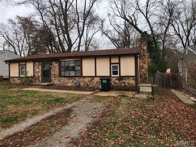 208 Cascade Drive, Belleville, IL 62223