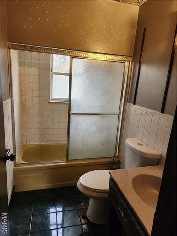 208 Cascade Drive, Belleville, IL 62223