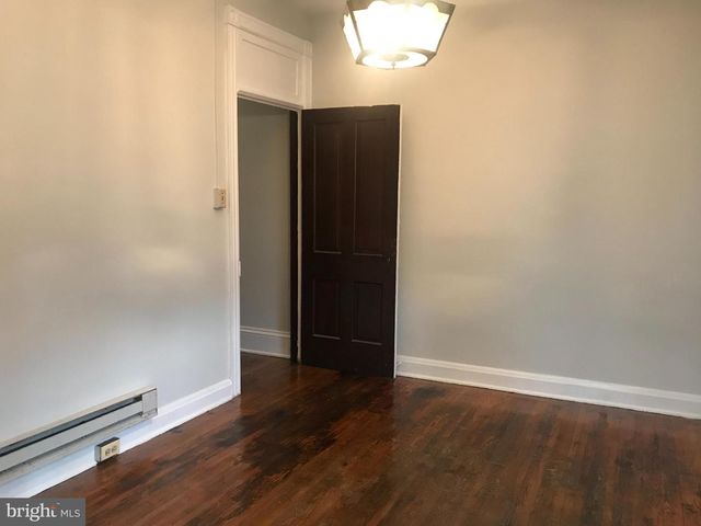 25 S LOCUST ST, Hagerstown, MD 21740