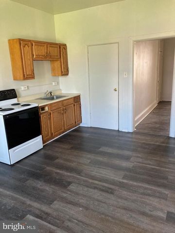 25 S LOCUST ST, Hagerstown, MD 21740