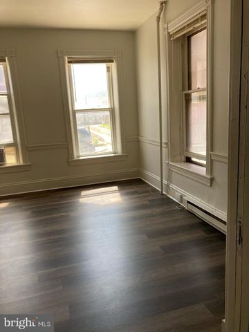 25 S LOCUST ST, Hagerstown, MD 21740