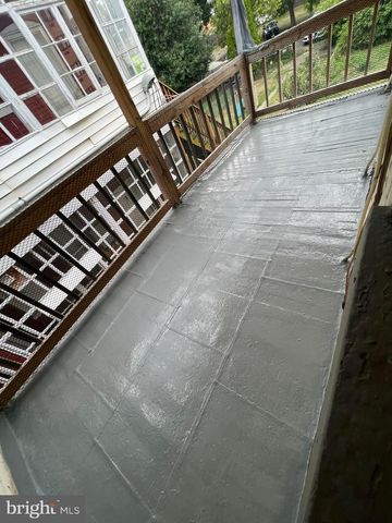 25 S LOCUST ST, Hagerstown, MD 21740