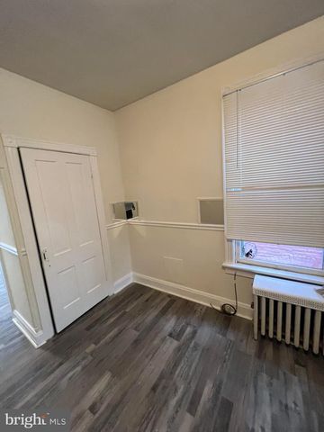 25 S LOCUST ST, Hagerstown, MD 21740