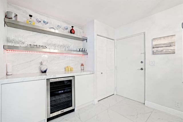 3580 S Ocean Boulevard #6d, South Palm Beach, FL 33480