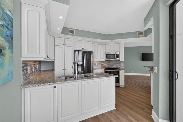 200 Waterway Road 206, Tequesta, FL 33469