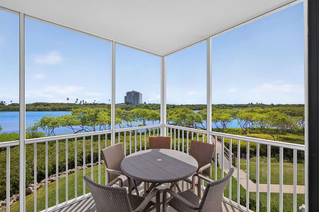200 Waterway Road 206, Tequesta, FL 33469