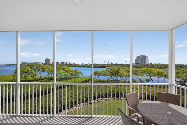 200 Waterway Road 206, Tequesta, FL 33469
