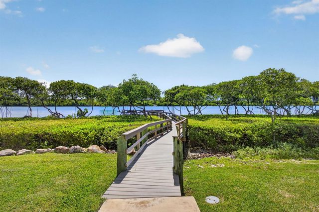 200 Waterway Road 206, Tequesta, FL 33469