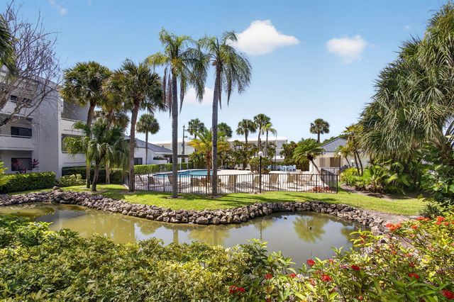 200 Waterway Road 206, Tequesta, FL 33469