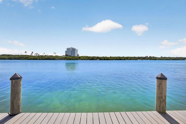 200 Waterway Road 206, Tequesta, FL 33469