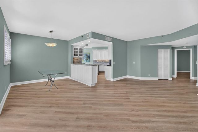 200 Waterway Road 206, Tequesta, FL 33469
