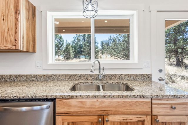 8111 SW High Cone Drive, Terrebonne, OR 97760