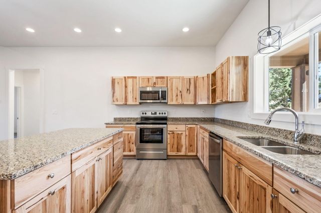 8111 SW High Cone Drive, Terrebonne, OR 97760