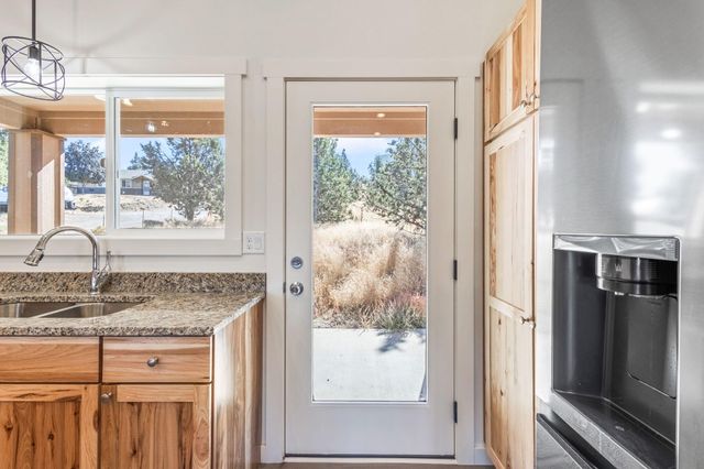 8111 SW High Cone Drive, Terrebonne, OR 97760