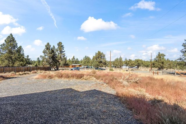 8111 SW High Cone Drive, Terrebonne, OR 97760