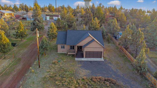 8111 SW High Cone Drive, Terrebonne, OR 97760