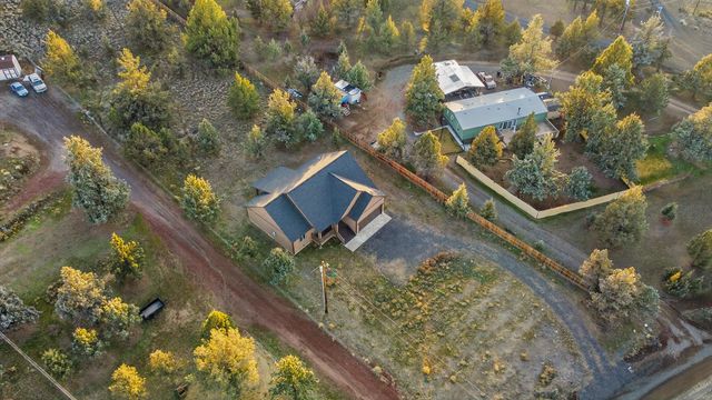 8111 SW High Cone Drive, Terrebonne, OR 97760