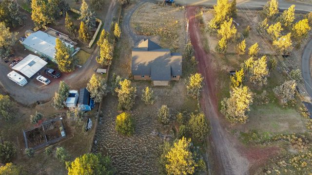 8111 SW High Cone Drive, Terrebonne, OR 97760