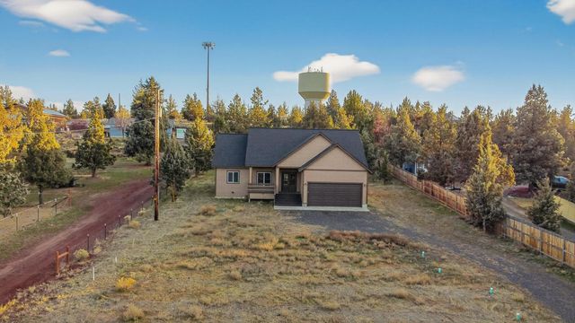 8111 SW High Cone Drive, Terrebonne, OR 97760