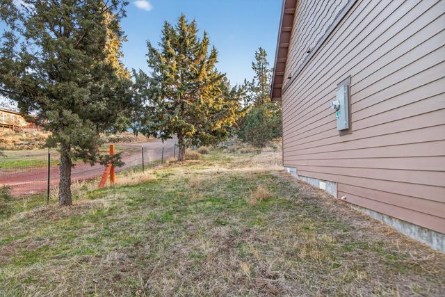 8111 SW High Cone Drive, Terrebonne, OR 97760