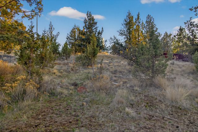 8111 SW High Cone Drive, Terrebonne, OR 97760