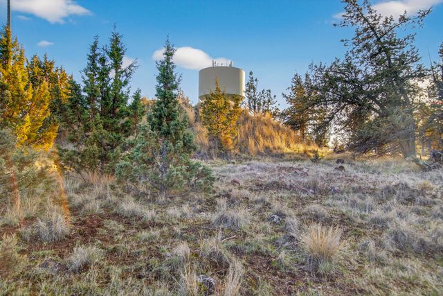 8111 SW High Cone Drive, Terrebonne, OR 97760