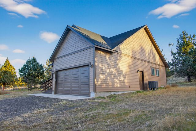 8111 SW High Cone Drive, Terrebonne, OR 97760