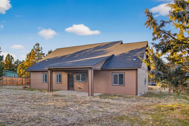 8111 SW High Cone Drive, Terrebonne, OR 97760