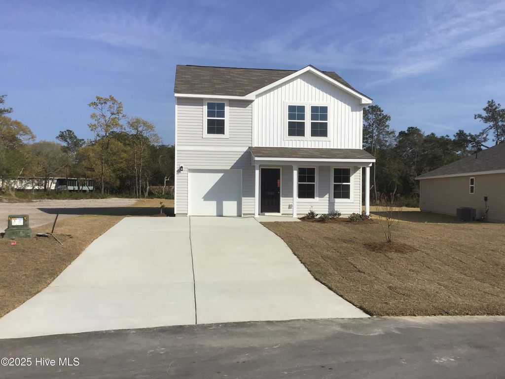 515 Hewett Landing Drive SW, Supply, NC 28462