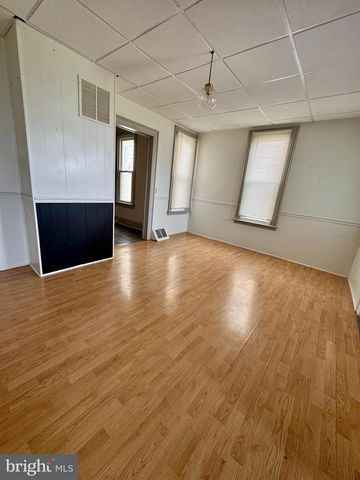 625 E MIDDLE ST, Hanover, PA 17331