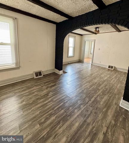 625 E MIDDLE ST, Hanover, PA 17331