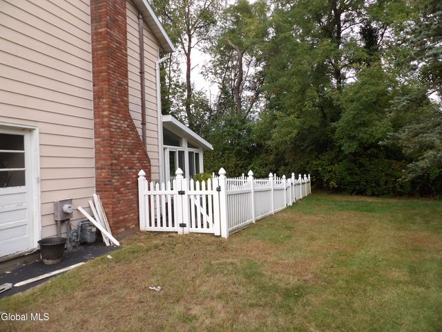 2016 Lisa Lane, Rotterdam, NY 12303