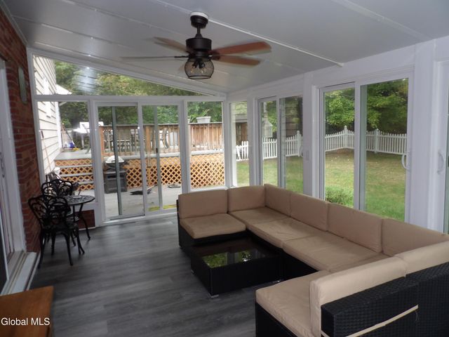 2016 Lisa Lane, Rotterdam, NY 12303