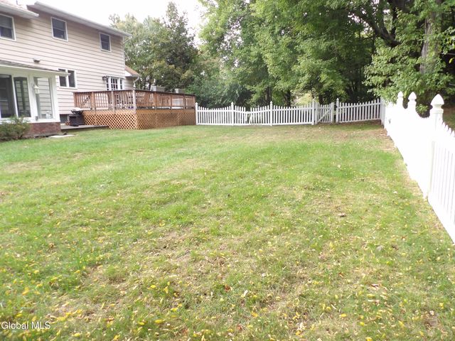 2016 Lisa Lane, Rotterdam, NY 12303