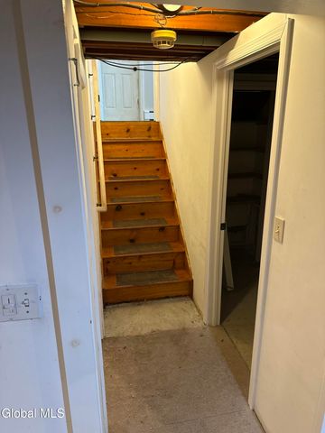 2016 Lisa Lane, Rotterdam, NY 12303