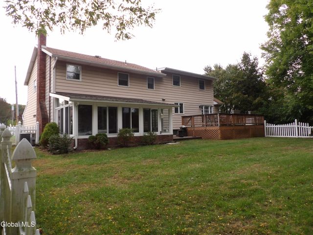 2016 Lisa Lane, Rotterdam, NY 12303