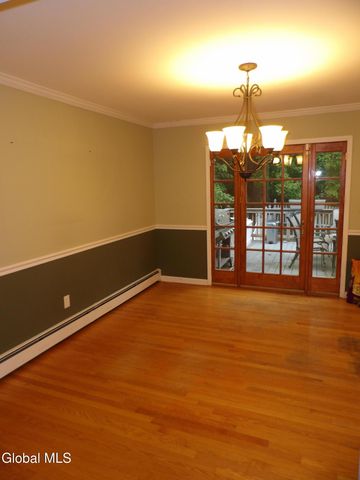 2016 Lisa Lane, Rotterdam, NY 12303