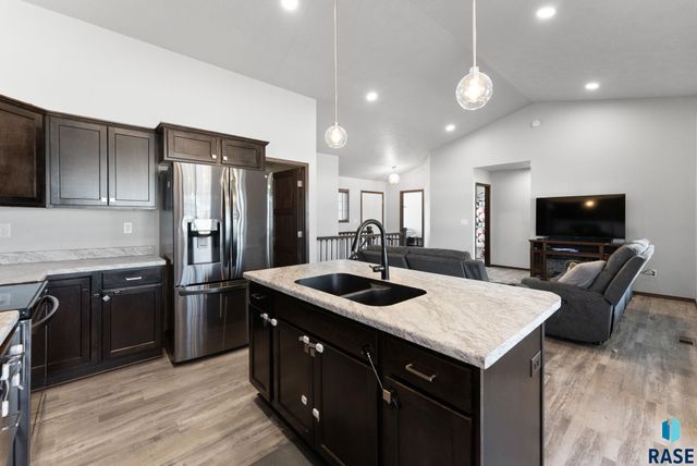 111 S Tumble Creek Ave Avenue, Sioux Falls, SD 57110
