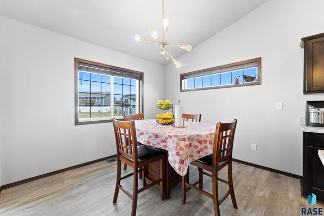 111 S Tumble Creek Ave Avenue, Sioux Falls, SD 57110
