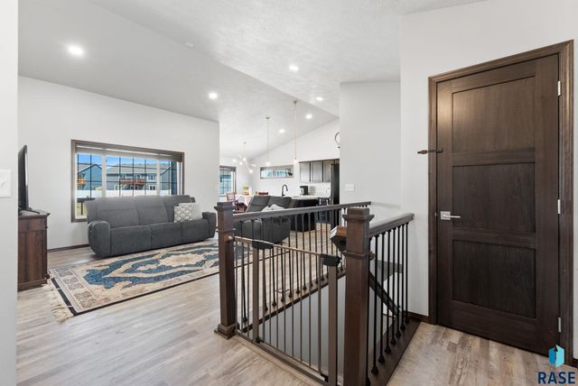 111 S Tumble Creek Ave Avenue, Sioux Falls, SD 57110