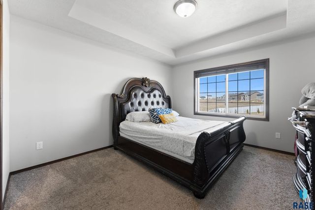 111 S Tumble Creek Ave Avenue, Sioux Falls, SD 57110