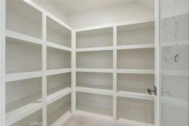 16 Greensboro Ct, Pomona, CA 91766