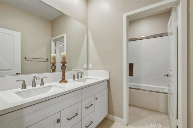 16 Greensboro Ct, Pomona, CA 91766